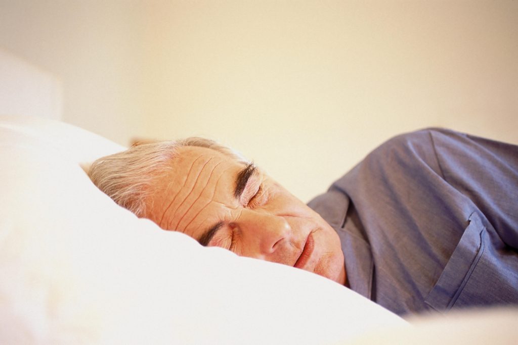 La posizione in cui dormiamo potrebbe influire su SLA, Alzheimer e Parkinson.