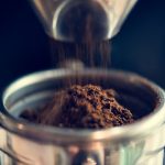 Rimedi naturali contro le formiche: i fondi di caffè sono molto efficaci