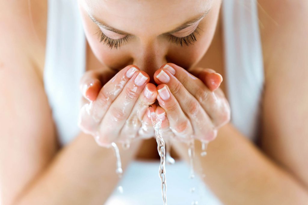 Quante volte al giorno ti lavi la faccia?