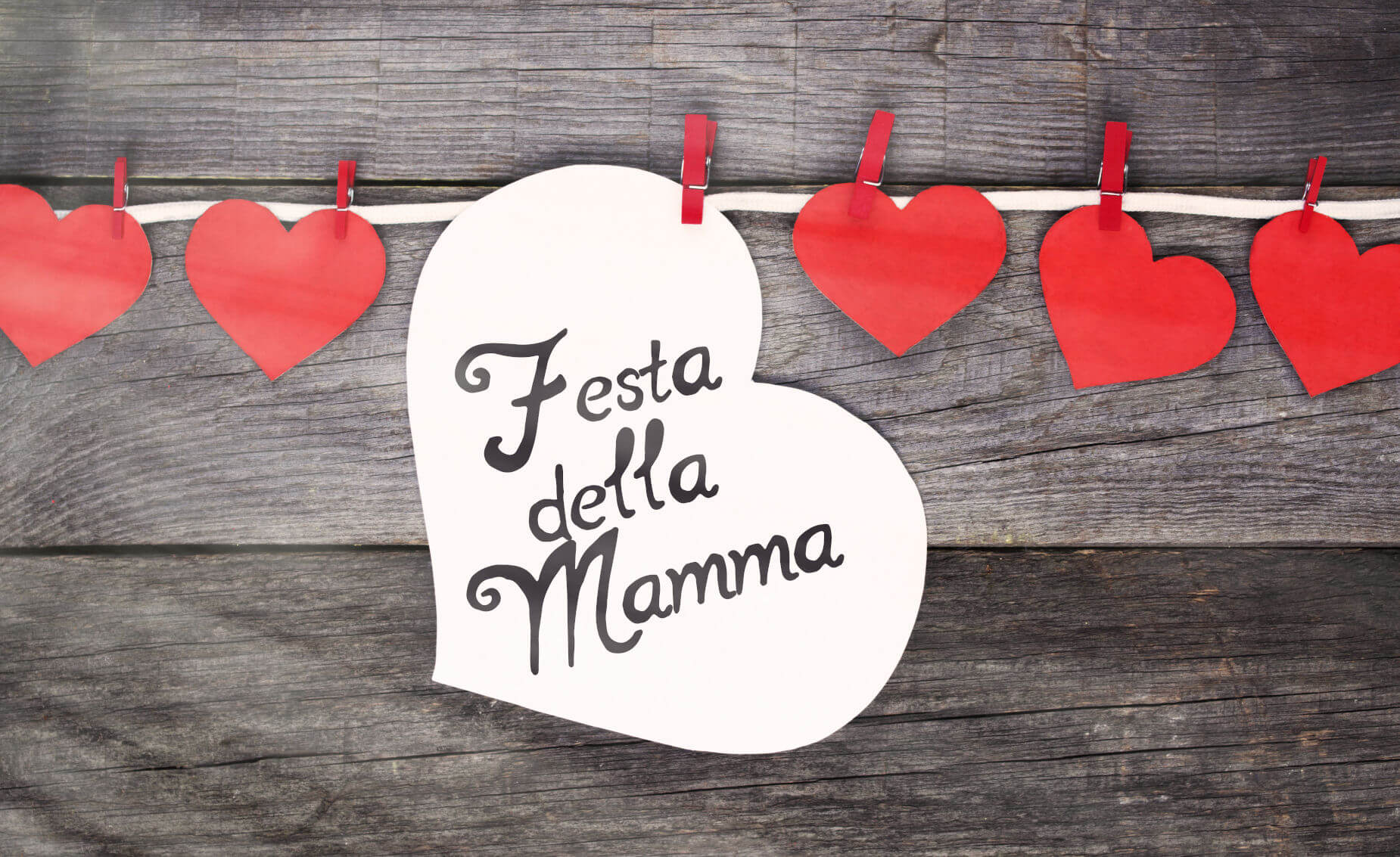 Festa della mamma 2021, perchè si festeggia il 9 Maggio e cosa regalare