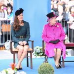 Kate Middleton provata dal lutto, il gesto in pubblico non lascia dubbi